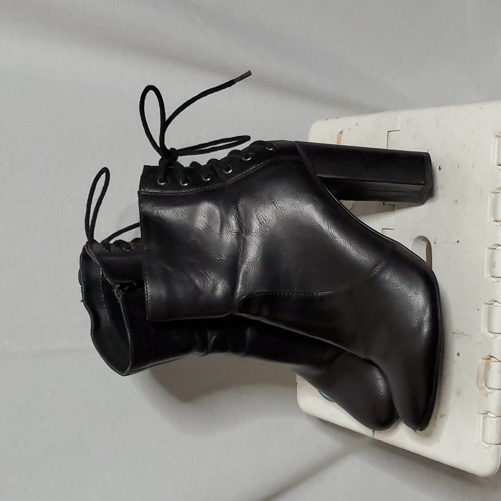 Ankle boots, Lace up back, side zipper , black by Charlotte Russe, Size 7